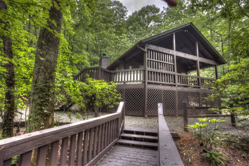 Southern Seclusion Cabin